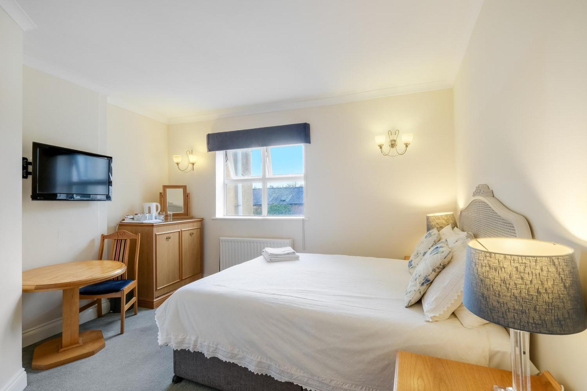 Charles House - Windsor Castle Hotel Ngoại thất bức ảnh
